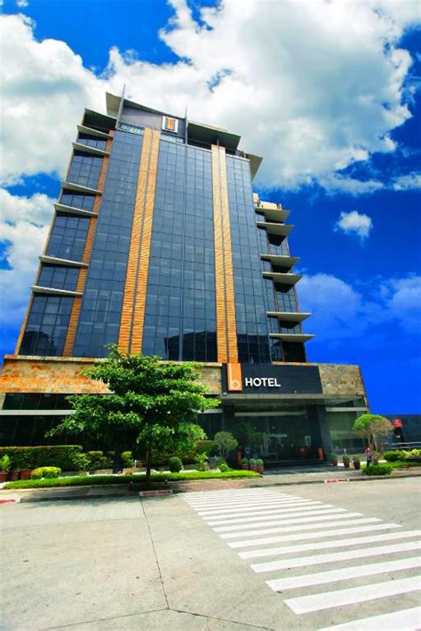 hotels near starmall alabang|Hotels near Starmall Alabang .